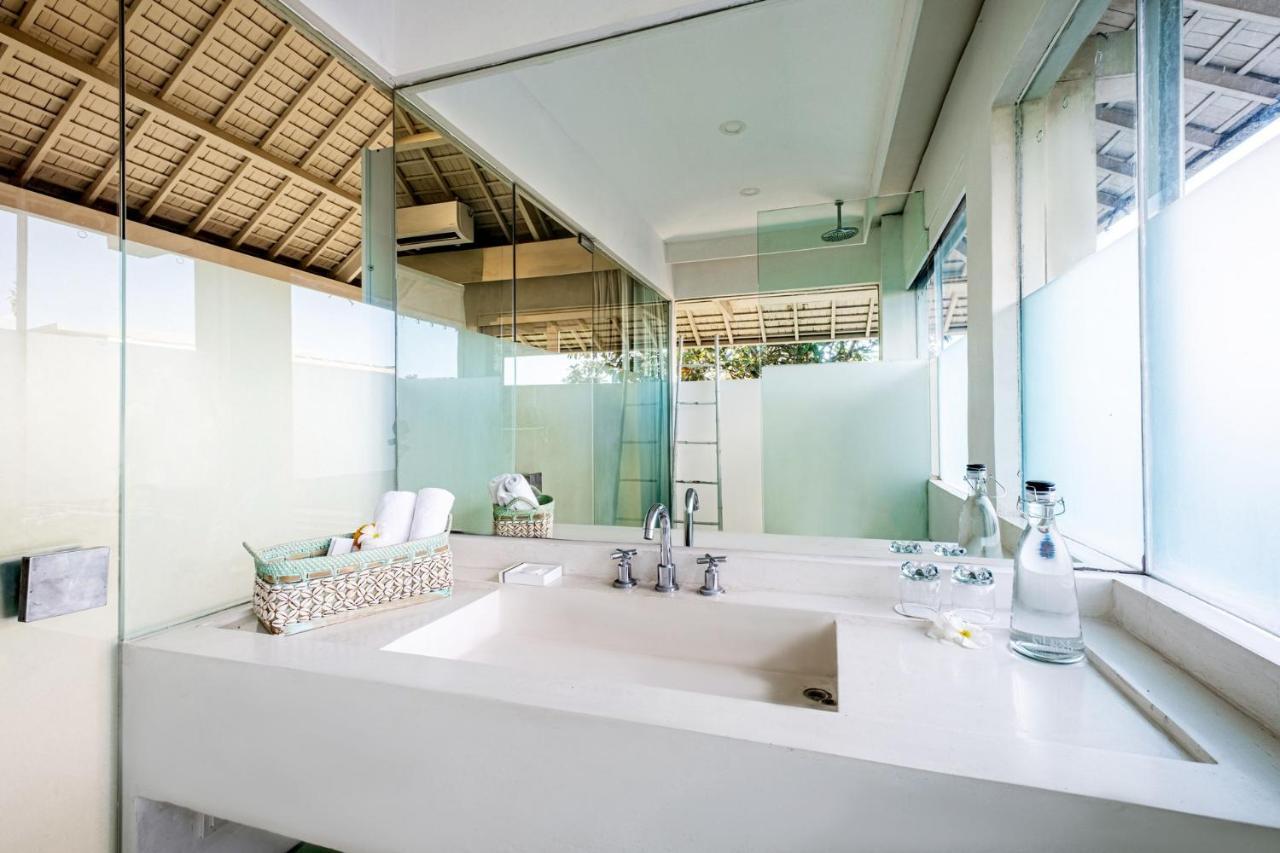 Villa Puro Blanco Kuta  Ngoại thất bức ảnh