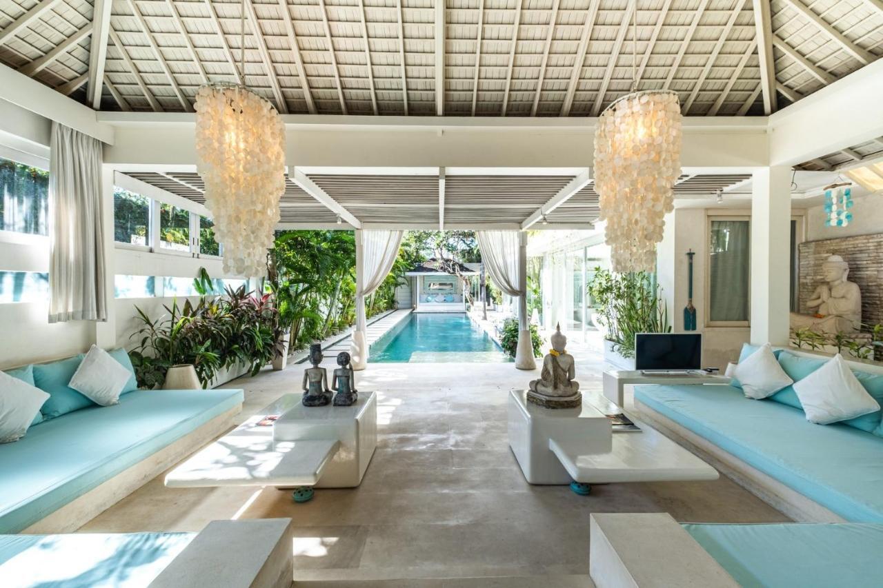 Villa Puro Blanco Kuta  Ngoại thất bức ảnh