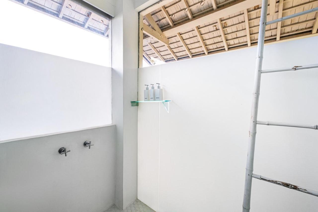 Villa Puro Blanco Kuta  Ngoại thất bức ảnh