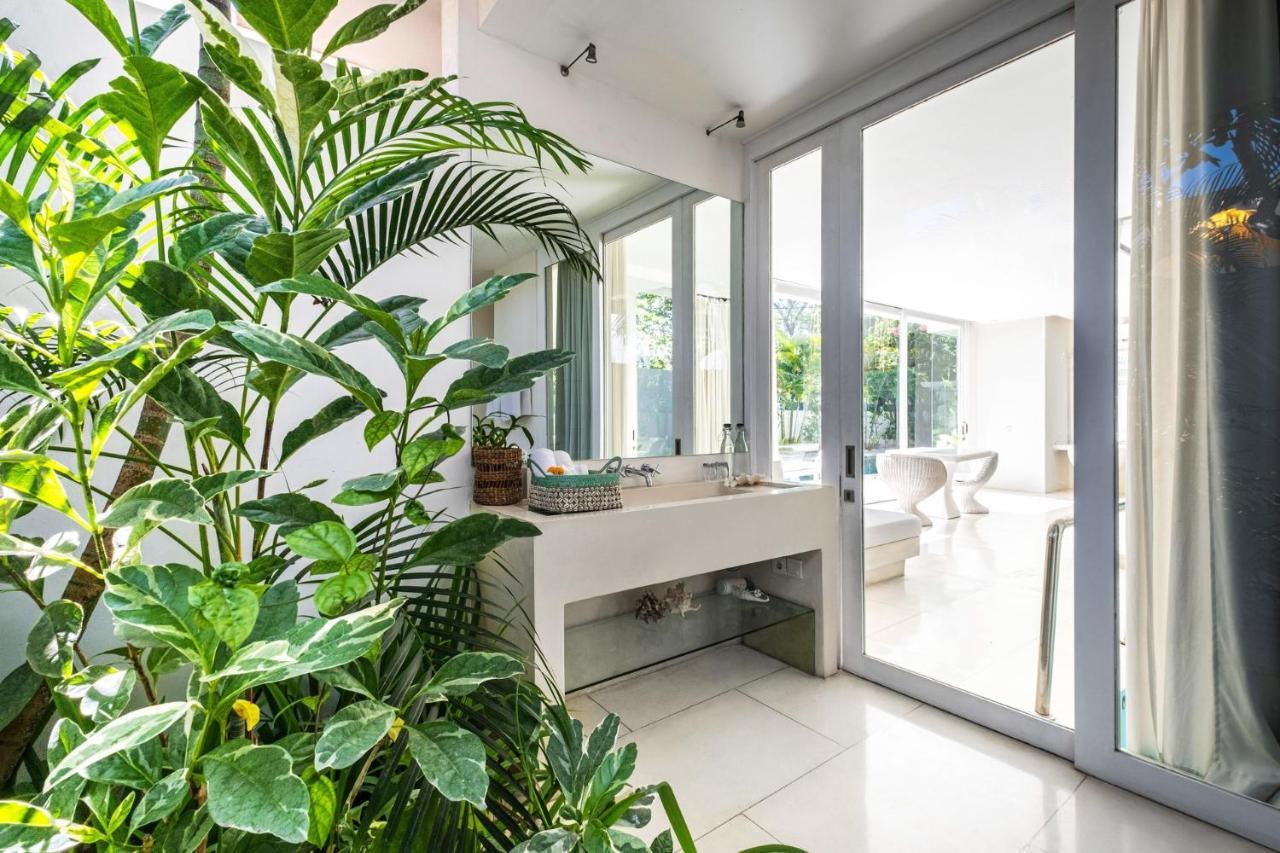 Villa Puro Blanco Kuta  Ngoại thất bức ảnh