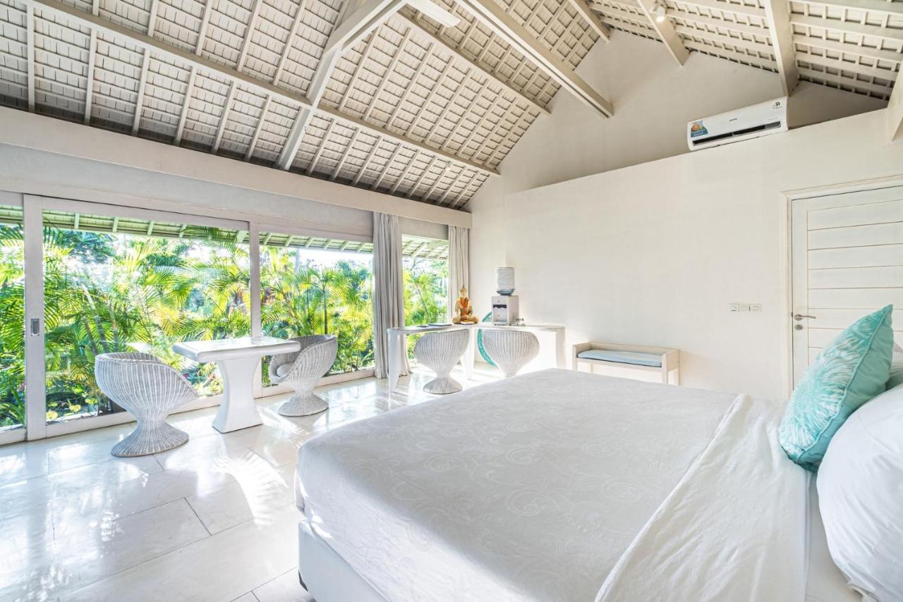 Villa Puro Blanco Kuta  Ngoại thất bức ảnh